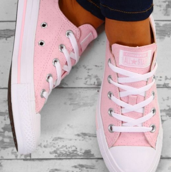 Converse Shoes - Converse Chuck Taylor Cherry Blossom Sneaker